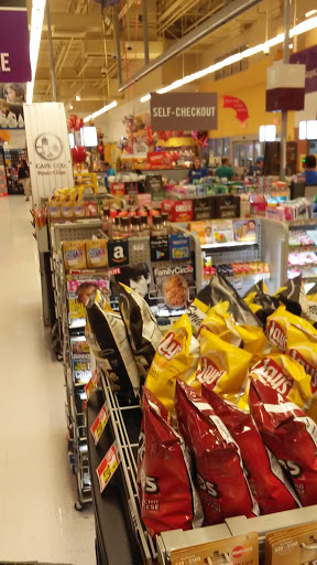 Grocery Store «Super Stop & Shop», reviews and photos, 600 Kinderkamack Rd, Emerson, NJ 07630, USA