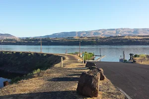 The Dalles Yacht Club image