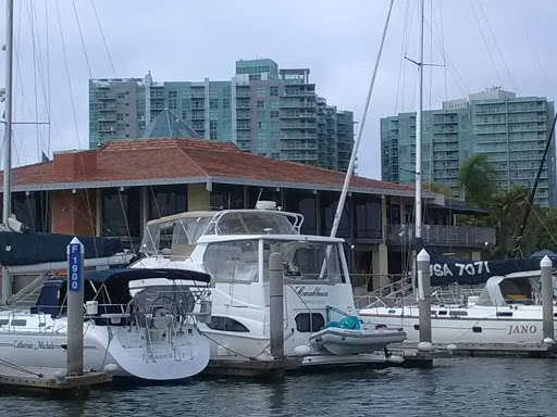 Yacht Club «California Yacht Club», reviews and photos, 4469 Admiralty Way, Marina Del Rey, CA 90292, USA