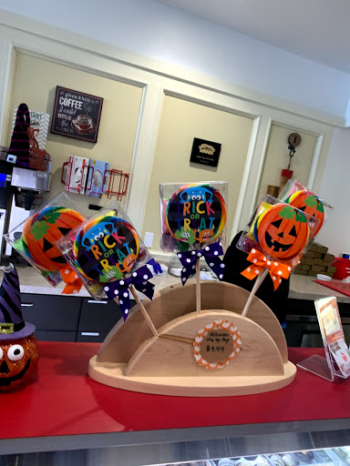 Chocolate Shop «Apple Tree Chocolate», reviews and photos, 754 Asp Ave, Norman, OK 73069, USA