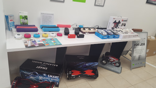 Cell Phone Store «Cellular Of Miami», reviews and photos, 6790 Collins Ave, Miami Beach, FL 33141, USA