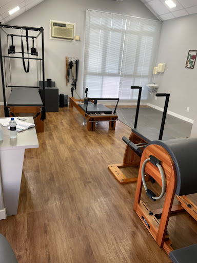 Logo da empresa - CRV Pilates