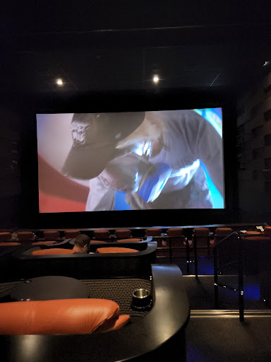 Movie Theater «iPic Theaters», reviews and photos, 2023 Hudson St, Fort Lee, NJ 07024, USA