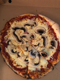 Plats et boissons du Pizzas à emporter PIZZA ARGELES-SUR-MER / EnzO's Pizza - n°10