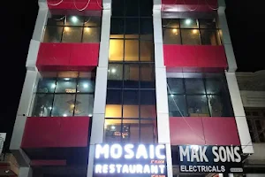 OYO Mosaic Hotel And Restaurant image