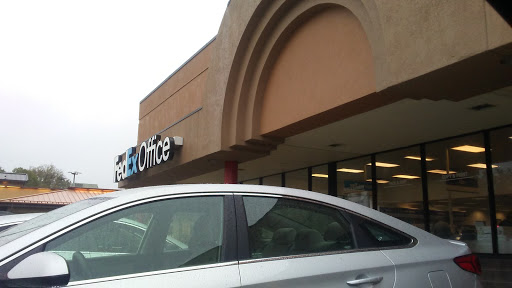 Print Shop «FedEx Office Print & Ship Center», reviews and photos, 16701 Torrence Ave, Lansing, IL 60438, USA