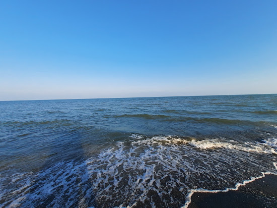 Safir Omid beach