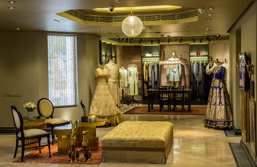 Tarun Tahiliani, Bridal & Couture Boutique