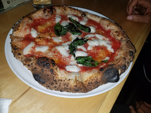 Mission Pizza Napoletana