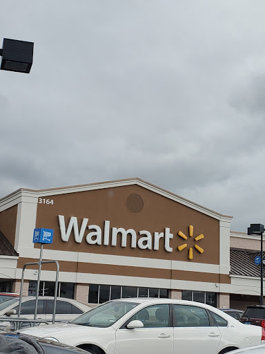 Discount Store «Walmart», reviews and photos, 3164 Berlin Turnpike, Newington, CT 06111, USA