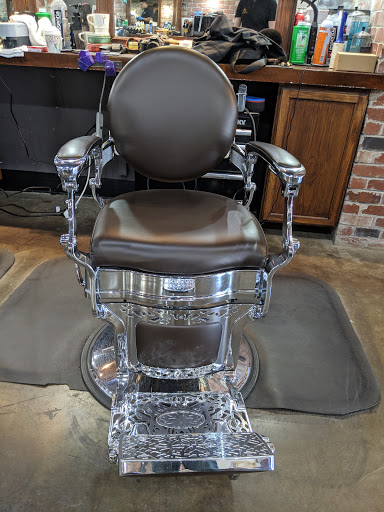 Barber Shop «Throne Traditional BarberShop», reviews and photos, 917 NW 13th Ave, Portland, OR 97209, USA