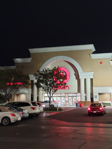 Sporting Goods Store «Big 5 Sporting Goods», reviews and photos, 3831 Alton Pkwy, Irvine, CA 92606, USA