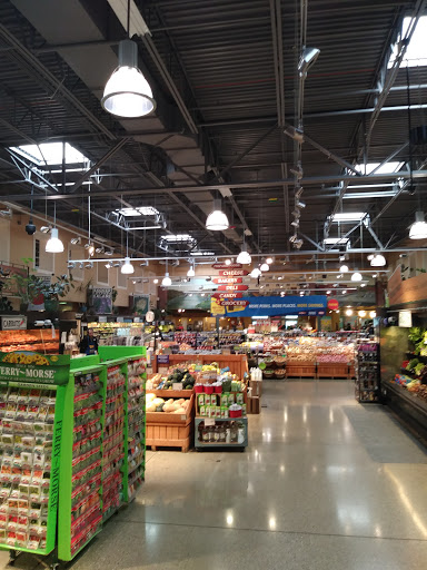 Shopping Mall «Kingsdale Shopping Center», reviews and photos, Tremont Rd & Zollinger Rd, Upper Arlington, OH 43221, USA