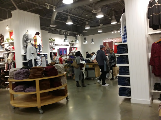 American Eagle & Aerie Outlet