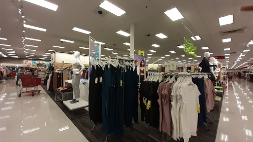 Department Store «Target», reviews and photos, 1750 W 37th St, Hialeah, FL 33012, USA