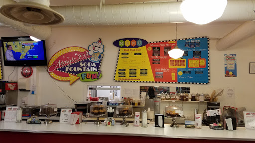 Department Store «Dellas 5 & 10», reviews and photos, 503 Washington St, Cape May, NJ 08204, USA