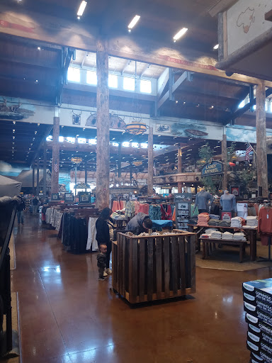 Outdoor Sports Store «Bass Pro Shops», reviews and photos, 7970 Northfield Blvd, Denver, CO 80238, USA