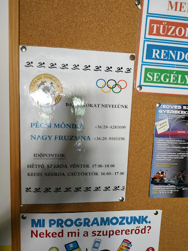Opinii despre Köfém Tanuszoda în Székesfehérvár - Edzőterem