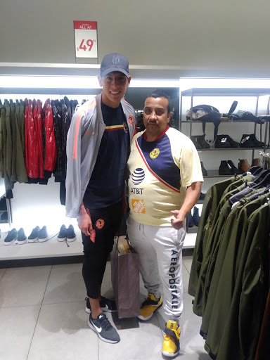 Self-Storage Facility «US Storage Centers», reviews and photos, 8110 S Cockrell Hill Rd, Dallas, TX 75236, USA