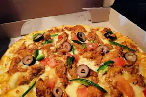 مطعم Happy pizza image