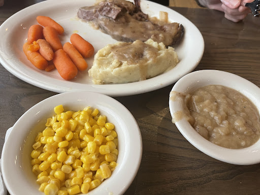 American Restaurant «Cracker Barrel Old Country Store», reviews and photos, 1740 Scenic Hwy N, Snellville, GA 30078, USA