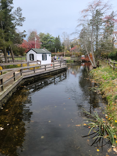 Aquarium «Cold Spring Harbor Fish Hatchery & Aquarium», reviews and photos, 1660 NY-25A, Cold Spring Harbor, NY 11724, USA