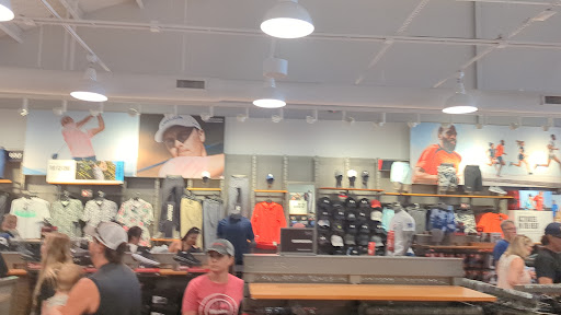 Clothing Store «Under Armour Factory House», reviews and photos, 3026 Outlet Dr, Edinburgh, IN 46124, USA