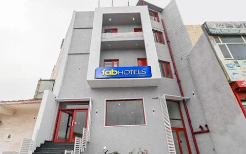 FabHotel NH7 - Hotel in Utrathiya, Zirakpur image