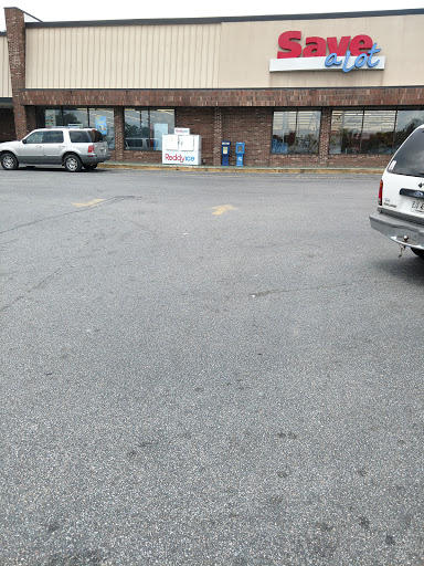 Grocery Store «Save-A-Lot», reviews and photos, 808 Madison Hwy, Valdosta, GA 31601, USA