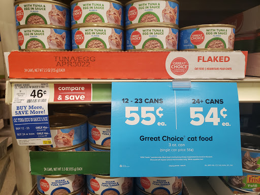 Pet Supply Store «PetSmart», reviews and photos, 5151 E 82nd St, Castleton, IN 46250, USA