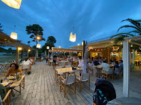 Atmosphère du Restaurant Docks du lac à Biscarrosse - n°10
