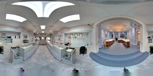 Jewelry Store «Walters Jewelry Inc», reviews and photos, 230 N Main St, St Charles, MO 63301, USA