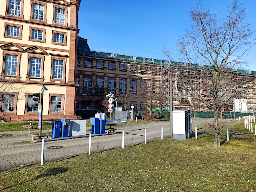 Parkplatz Universität - Stiler Hof