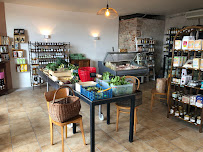 Atmosphère du Restaurant biologique L'Aromate - Épicerie Restaurant Traiteur à Albi - n°6