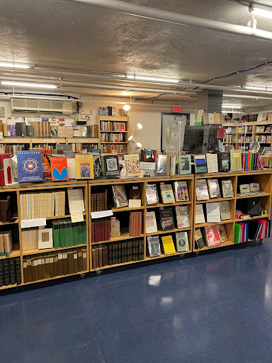 Book Store «Labyrinth Books», reviews and photos, 122 Nassau St, Princeton, NJ 08542, USA