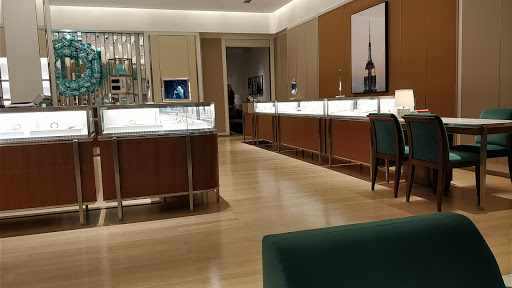Jewelry Store «Tiffany & Co.», reviews and photos, 9700 Collins Ave, Bal Harbour, FL 33154, USA