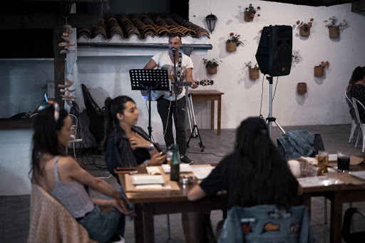 El Café Oyambre Beach