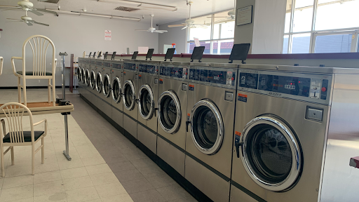 Soapy Sudz Laundry