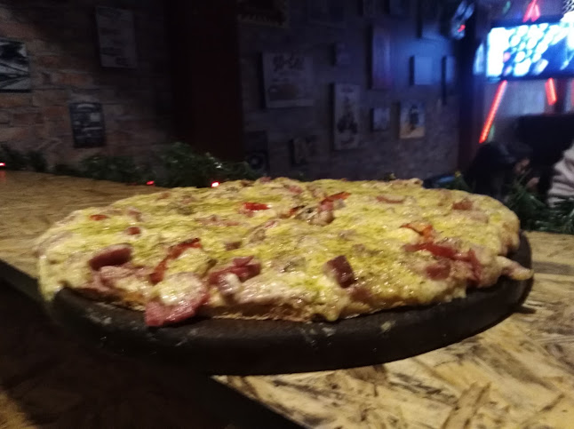 Opiniones de Pizzeria Karaoke El Hornito en Andahuaylas - Pizzeria