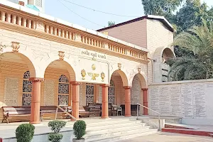 Khamasa Parsi Agiyari Compound image