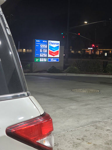 Gas Station «Chevron», reviews and photos, 1301 S Winchester Blvd, San Jose, CA 95128, USA