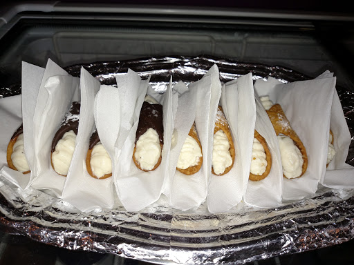 Gourmet Grocery Store «Italian Gourmet Market», reviews and photos, 22 S Front St, Wilmington, NC 28401, USA