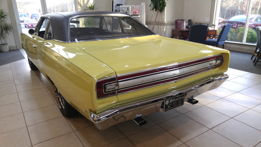 Car Dealer «Williamsburg Chrysler Jeep Dodge Ram Kia», reviews and photos, 3012 Richmond Rd, Williamsburg, VA 23185, USA