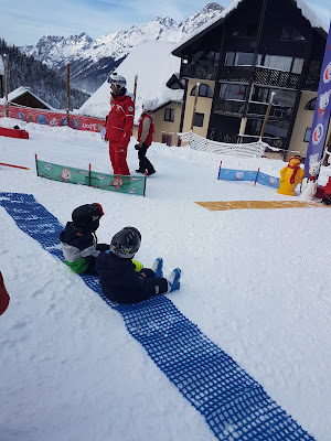 Ecole du Ski Français Oz 3300 à Oz