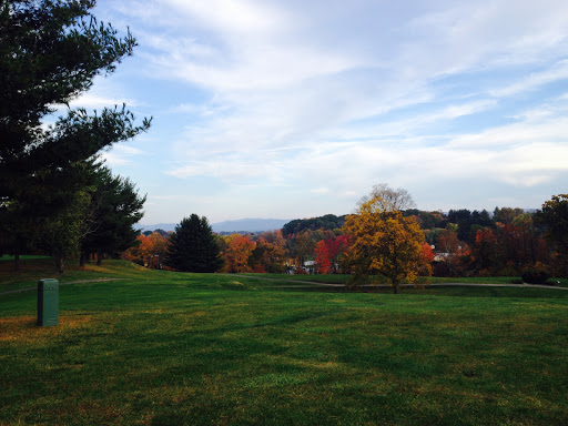 Golf Course «Pine Oaks Golf Course», reviews and photos, 1709 Buffalo Rd, Johnson City, TN 37604, USA