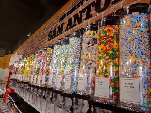 River Street Sweets • Savannah's Candy Kitchen