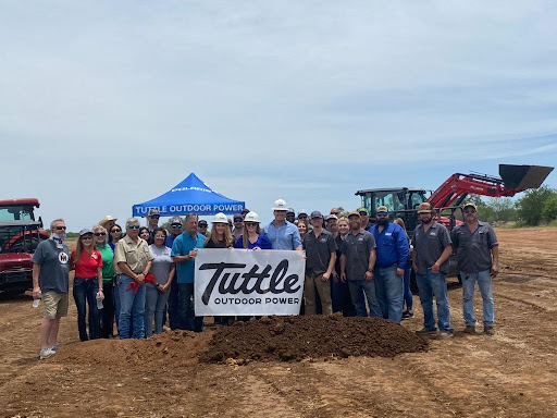 Tuttle Motor & Hardware, 509 Avenue H, Poteet, TX 78065, USA, 