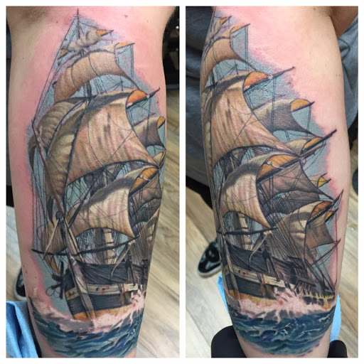 Tattoo Shop «Riverwest Tattoo Company», reviews and photos, 705 E Center St, Milwaukee, WI 53212, USA