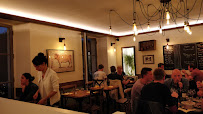 Atmosphère du Restaurant La Salamandre à Versailles - n°8