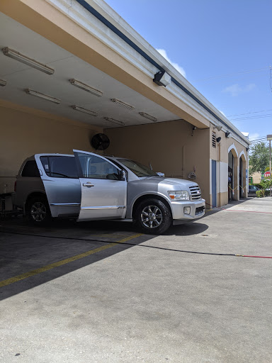 Car Wash «Simoniz Car Wash», reviews and photos, 19055 Biscayne Blvd, Miami, FL 33180, USA